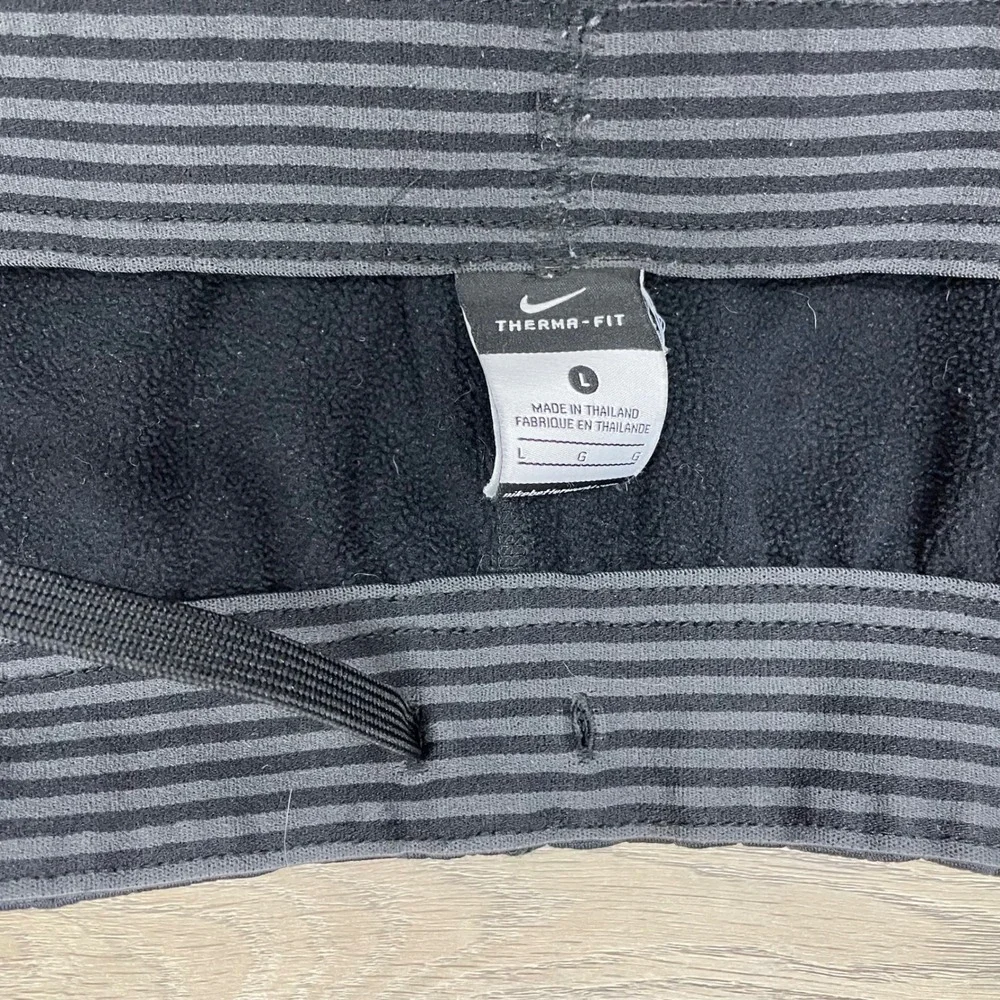 Nike this piece